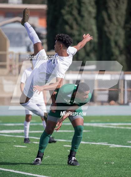 Thumbnail 1 in Hamilton vs. Rivera (CIF Los Angles City Section D3 Final) photogallery.