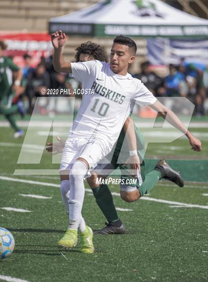Thumbnail 1 in Hamilton vs. Rivera (CIF Los Angles City Section D3 Final) photogallery.