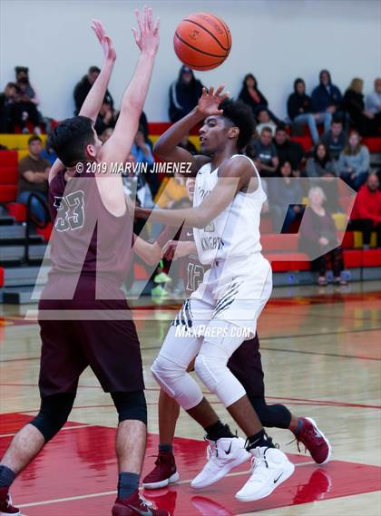Thumbnail 2 in St. Francis vs Valley Academy photogallery.