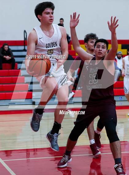 Thumbnail 3 in St. Francis vs Valley Academy photogallery.