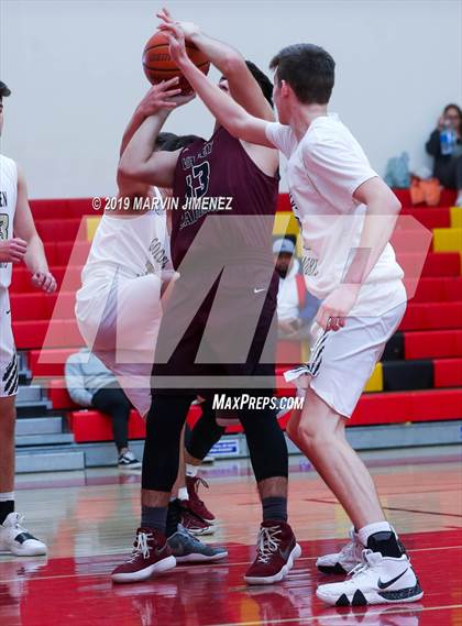 Thumbnail 1 in St. Francis vs Valley Academy photogallery.