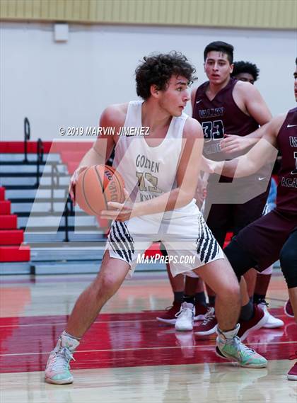 Thumbnail 2 in St. Francis vs Valley Academy photogallery.