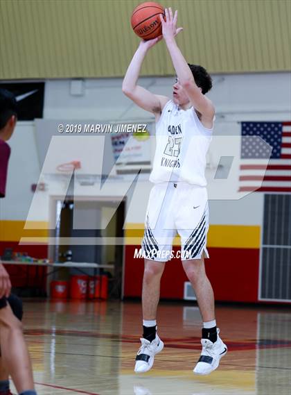 Thumbnail 2 in St. Francis vs Valley Academy photogallery.