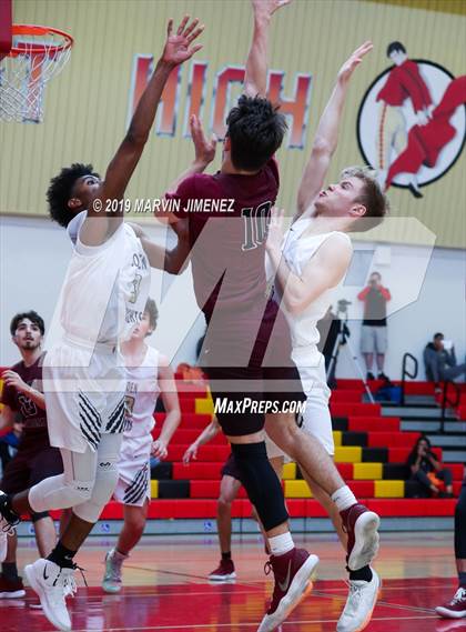 Thumbnail 3 in St. Francis vs Valley Academy photogallery.