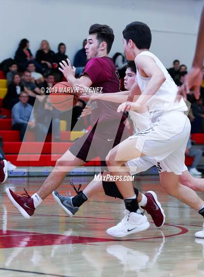 Thumbnail 2 in St. Francis vs Valley Academy photogallery.