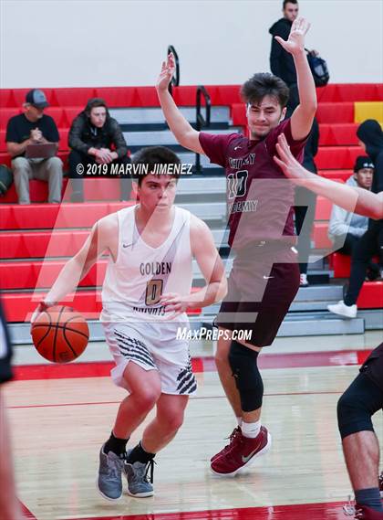 Thumbnail 2 in St. Francis vs Valley Academy photogallery.