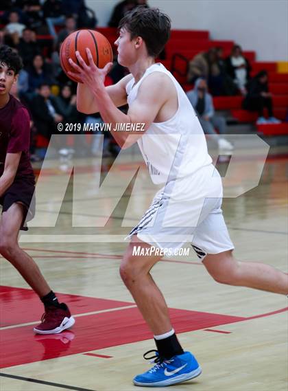 Thumbnail 2 in St. Francis vs Valley Academy photogallery.