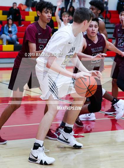 Thumbnail 3 in St. Francis vs Valley Academy photogallery.