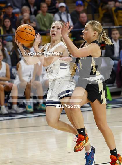 Thumbnail 1 in Ridgeline vs. Desert Hills (UHSAA 4A Quarterfinal) photogallery.