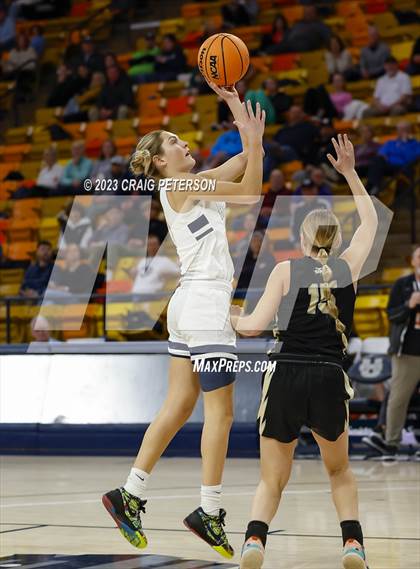 Thumbnail 3 in Ridgeline vs. Desert Hills (UHSAA 4A Quarterfinal) photogallery.