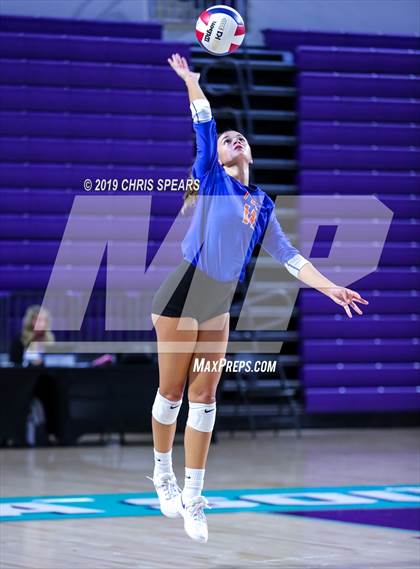 Thumbnail 2 in Palm Beach Gardens vs. Hagerty (FHSAA 7A Final) photogallery.