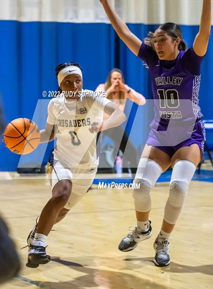 Thumbnail 1 in Mater Dei Catholic vs. Valley Vista (Sweet Sixteen Inviational Tournament) photogallery.