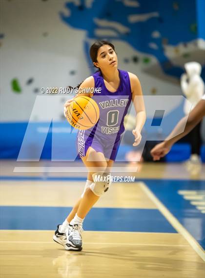 Thumbnail 2 in Mater Dei Catholic vs. Valley Vista (Sweet Sixteen Inviational Tournament) photogallery.