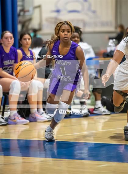 Thumbnail 1 in Mater Dei Catholic vs. Valley Vista (Sweet Sixteen Inviational Tournament) photogallery.