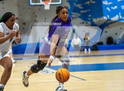 Thumbnail 2 in Mater Dei Catholic vs. Valley Vista (Sweet Sixteen Inviational Tournament) photogallery.