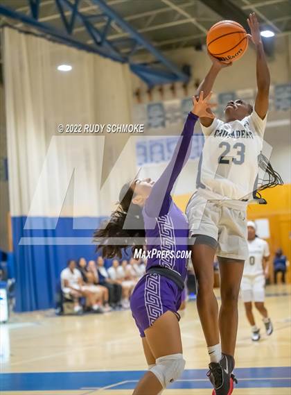 Thumbnail 1 in Mater Dei Catholic vs. Valley Vista (Sweet Sixteen Inviational Tournament) photogallery.