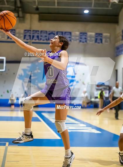 Thumbnail 1 in Mater Dei Catholic vs. Valley Vista (Sweet Sixteen Inviational Tournament) photogallery.