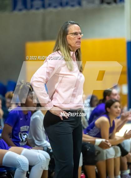 Thumbnail 3 in Mater Dei Catholic vs. Valley Vista (Sweet Sixteen Inviational Tournament) photogallery.