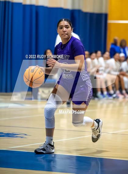 Thumbnail 1 in Mater Dei Catholic vs. Valley Vista (Sweet Sixteen Inviational Tournament) photogallery.