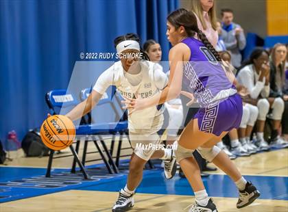 Thumbnail 1 in Mater Dei Catholic vs. Valley Vista (Sweet Sixteen Inviational Tournament) photogallery.