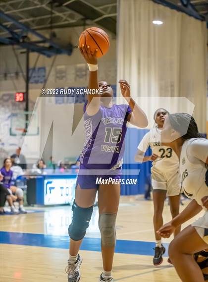 Thumbnail 2 in Mater Dei Catholic vs. Valley Vista (Sweet Sixteen Inviational Tournament) photogallery.