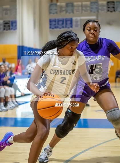 Thumbnail 1 in Mater Dei Catholic vs. Valley Vista (Sweet Sixteen Inviational Tournament) photogallery.