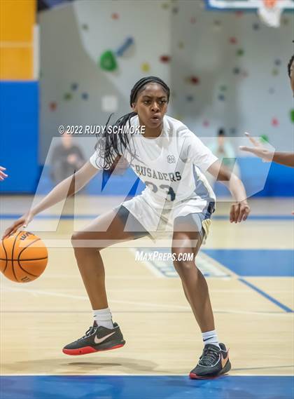 Thumbnail 3 in Mater Dei Catholic vs. Valley Vista (Sweet Sixteen Inviational Tournament) photogallery.