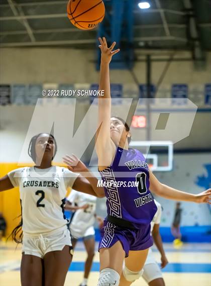 Thumbnail 3 in Mater Dei Catholic vs. Valley Vista (Sweet Sixteen Inviational Tournament) photogallery.