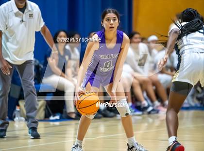 Thumbnail 2 in Mater Dei Catholic vs. Valley Vista (Sweet Sixteen Inviational Tournament) photogallery.