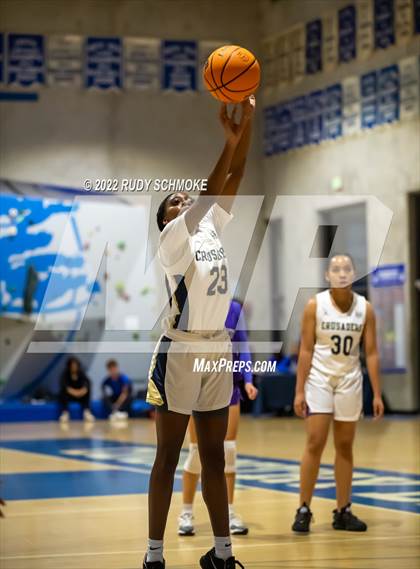 Thumbnail 1 in Mater Dei Catholic vs. Valley Vista (Sweet Sixteen Inviational Tournament) photogallery.