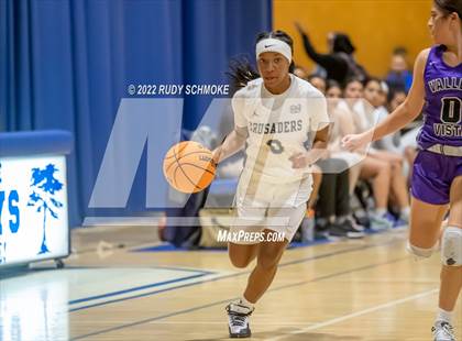 Thumbnail 3 in Mater Dei Catholic vs. Valley Vista (Sweet Sixteen Inviational Tournament) photogallery.