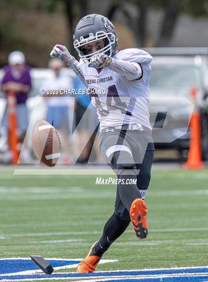 Thumbnail 3 in Fresno Christian vs Branson  photogallery.