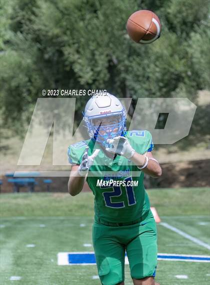 Thumbnail 3 in Fresno Christian vs Branson  photogallery.