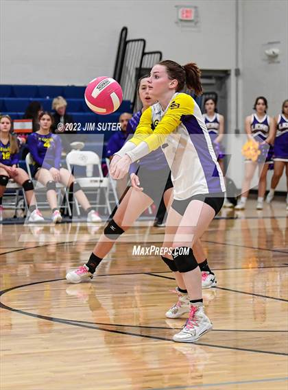 Thumbnail 1 in Granger vs. Mumford (UIL 2A Region 4 Bi-District Playoff) photogallery.