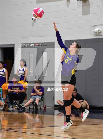 Thumbnail 3 in Granger vs. Mumford (UIL 2A Region 4 Bi-District Playoff) photogallery.