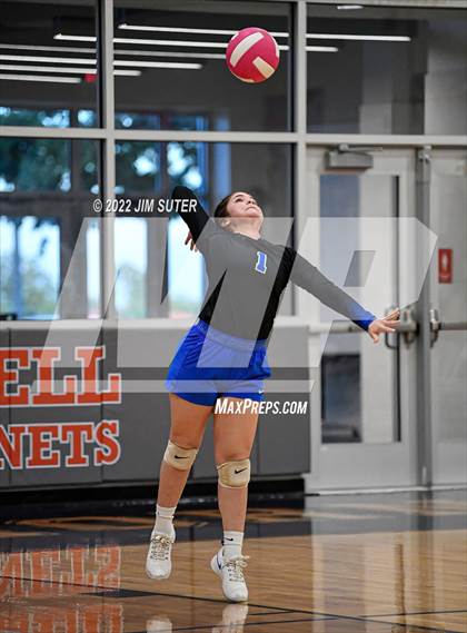 Thumbnail 1 in Granger vs. Mumford (UIL 2A Region 4 Bi-District Playoff) photogallery.