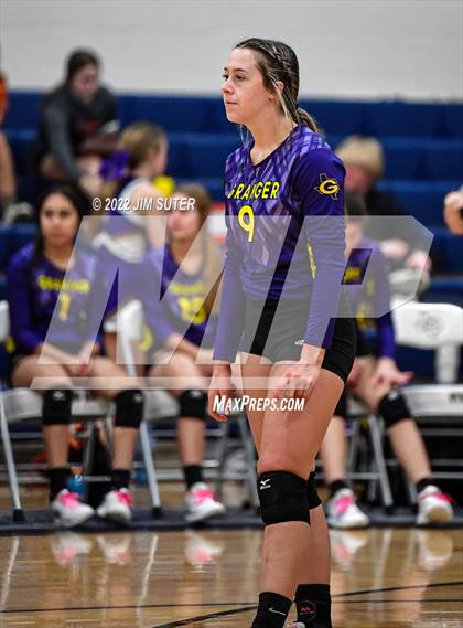 Thumbnail 1 in Granger vs. Mumford (UIL 2A Region 4 Bi-District Playoff) photogallery.