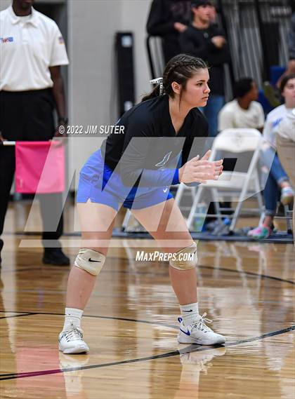 Thumbnail 2 in Granger vs. Mumford (UIL 2A Region 4 Bi-District Playoff) photogallery.