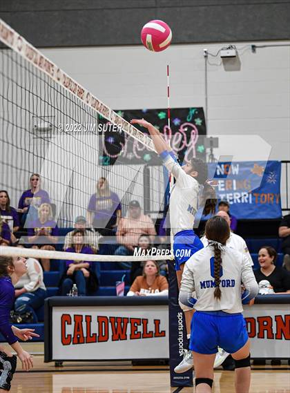 Thumbnail 2 in Granger vs. Mumford (UIL 2A Region 4 Bi-District Playoff) photogallery.