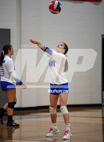 Thumbnail 2 in Granger vs. Mumford (UIL 2A Region 4 Bi-District Playoff) photogallery.