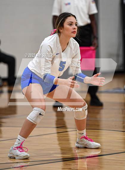 Thumbnail 3 in Granger vs. Mumford (UIL 2A Region 4 Bi-District Playoff) photogallery.