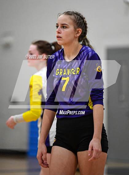 Thumbnail 3 in Granger vs. Mumford (UIL 2A Region 4 Bi-District Playoff) photogallery.