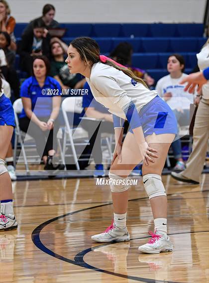 Thumbnail 2 in Granger vs. Mumford (UIL 2A Region 4 Bi-District Playoff) photogallery.