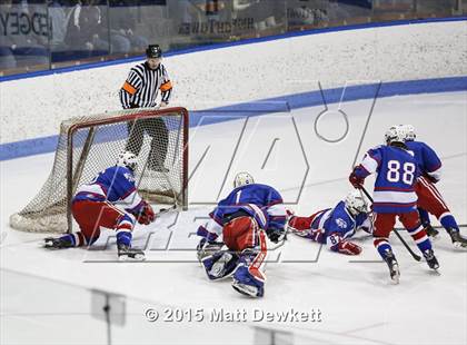 Thumbnail 1 in Greenwich vs. Glastonbury (CIAC Division I Semifinal) photogallery.