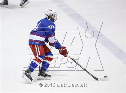 Thumbnail 1 in Greenwich vs. Glastonbury (CIAC Division I Semifinal) photogallery.