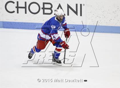 Thumbnail 3 in Greenwich vs. Glastonbury (CIAC Division I Semifinal) photogallery.