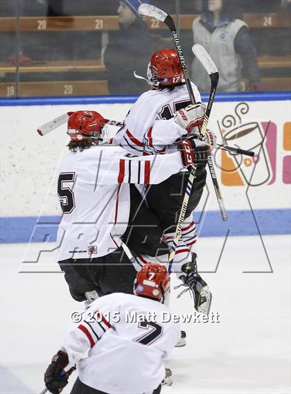 Thumbnail 3 in Greenwich vs. Glastonbury (CIAC Division I Semifinal) photogallery.