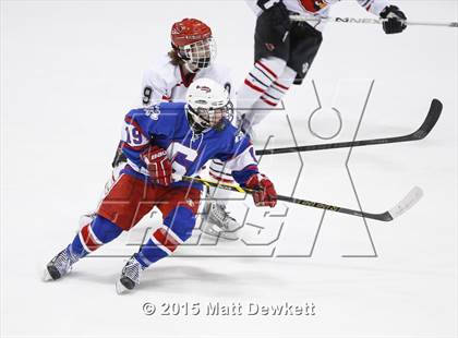 Thumbnail 1 in Greenwich vs. Glastonbury (CIAC Division I Semifinal) photogallery.