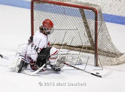 Thumbnail 1 in Greenwich vs. Glastonbury (CIAC Division I Semifinal) photogallery.
