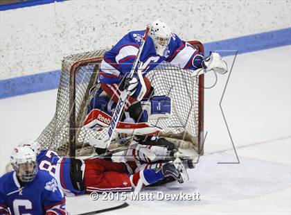 Thumbnail 2 in Greenwich vs. Glastonbury (CIAC Division I Semifinal) photogallery.